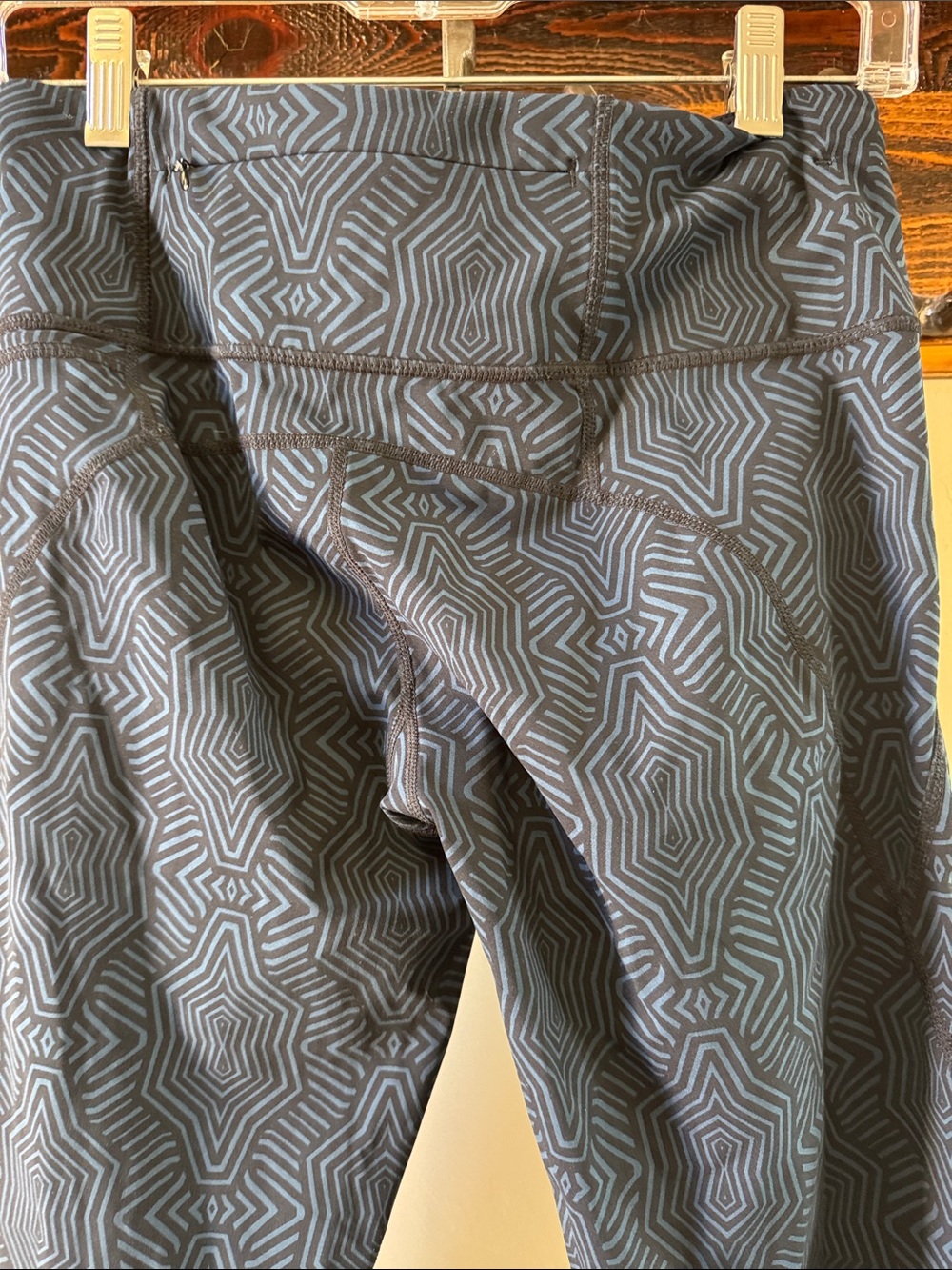 Sweaty Betty Navy Geometric Leggings - Picture 5 of 7